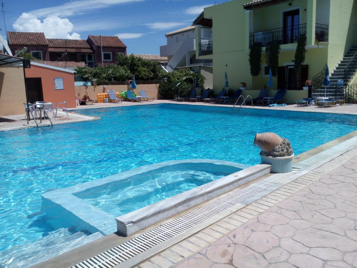 Amadeus Hawaii Apartments & Studios Sidárion 외부 사진