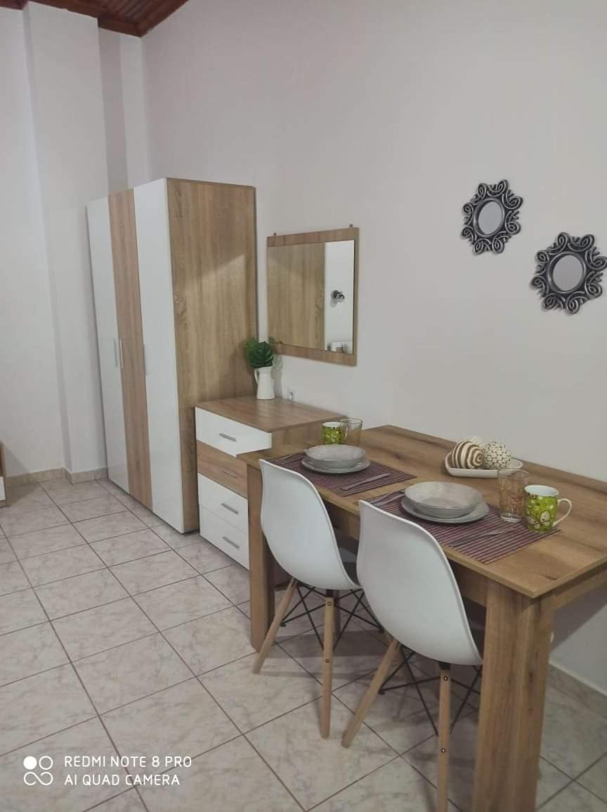 Amadeus Hawaii Apartments & Studios Sidárion 객실 사진